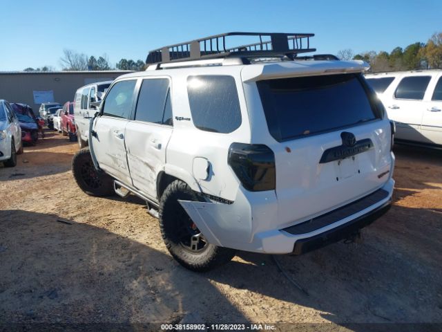 Photo 2 VIN: JTEBU5JR8H5443983 - TOYOTA 4RUNNER 