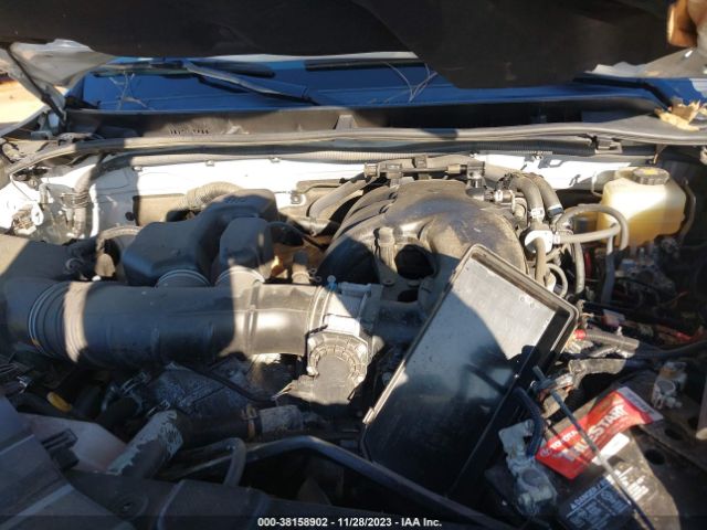 Photo 9 VIN: JTEBU5JR8H5443983 - TOYOTA 4RUNNER 