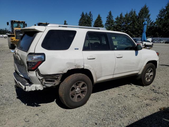 Photo 2 VIN: JTEBU5JR8H5471363 - TOYOTA 4RUNNER SR 