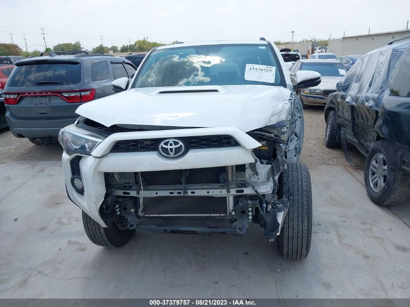 Photo 11 VIN: JTEBU5JR8H5478586 - TOYOTA 4RUNNER 