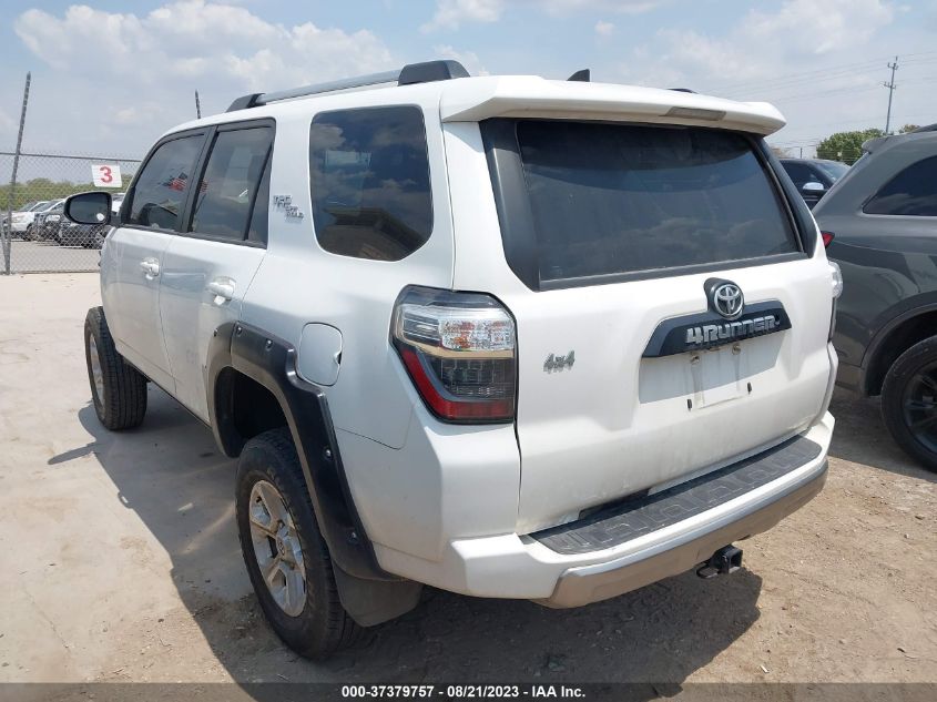 Photo 2 VIN: JTEBU5JR8H5478586 - TOYOTA 4RUNNER 