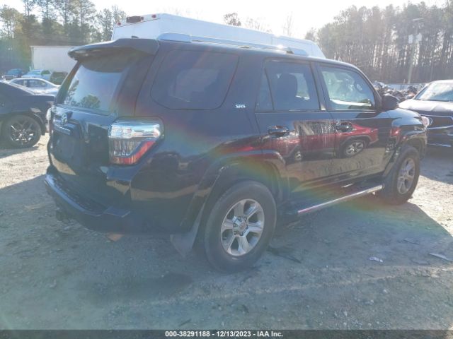 Photo 3 VIN: JTEBU5JR8J5487133 - TOYOTA 4RUNNER 