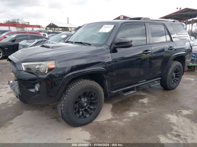 Photo 1 VIN: JTEBU5JR8J5495958 - TOYOTA 4RUNNER 