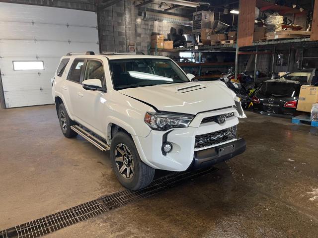 Photo 1 VIN: JTEBU5JR8J5507526 - TOYOTA 4RUNNER SR 