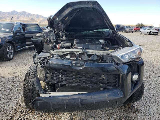 Photo 4 VIN: JTEBU5JR8J5515318 - TOYOTA 4RUNNER SR 