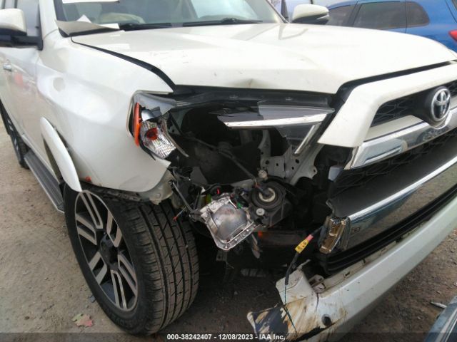 Photo 5 VIN: JTEBU5JR8J5524679 - TOYOTA 4RUNNER 