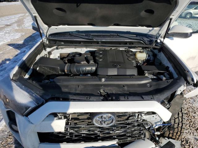 Photo 11 VIN: JTEBU5JR8J5532345 - TOYOTA 4RUNNER SR 