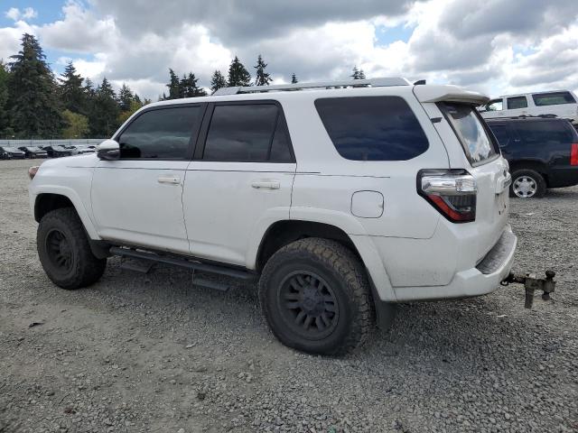 Photo 1 VIN: JTEBU5JR8J5539022 - TOYOTA 4RUNNER SR 