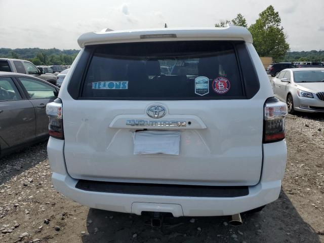 Photo 5 VIN: JTEBU5JR8J5539974 - TOYOTA 4RUNNER SR 