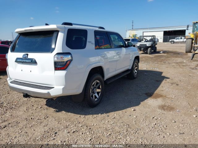 Photo 3 VIN: JTEBU5JR8J5544611 - TOYOTA 4RUNNER 