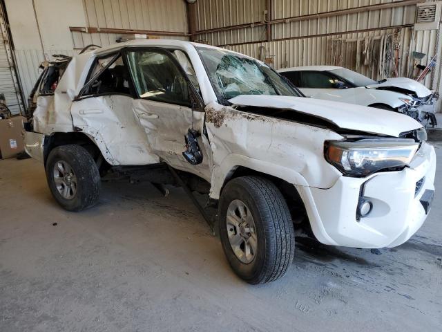 Photo 3 VIN: JTEBU5JR8J5559318 - TOYOTA 4RUNNER SR 