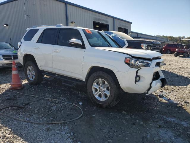 Photo 3 VIN: JTEBU5JR8J5568066 - TOYOTA 4RUNNER SR 