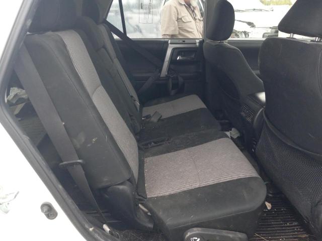 Photo 9 VIN: JTEBU5JR8J5598040 - TOYOTA 4RUNNER SR 