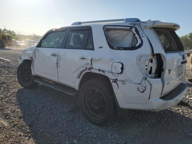 Photo 1 VIN: JTEBU5JR8J5609988 - TOYOTA 4RUNNER SR 