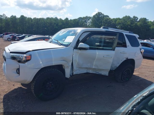 Photo 5 VIN: JTEBU5JR8K5631183 - TOYOTA 4RUNNER 