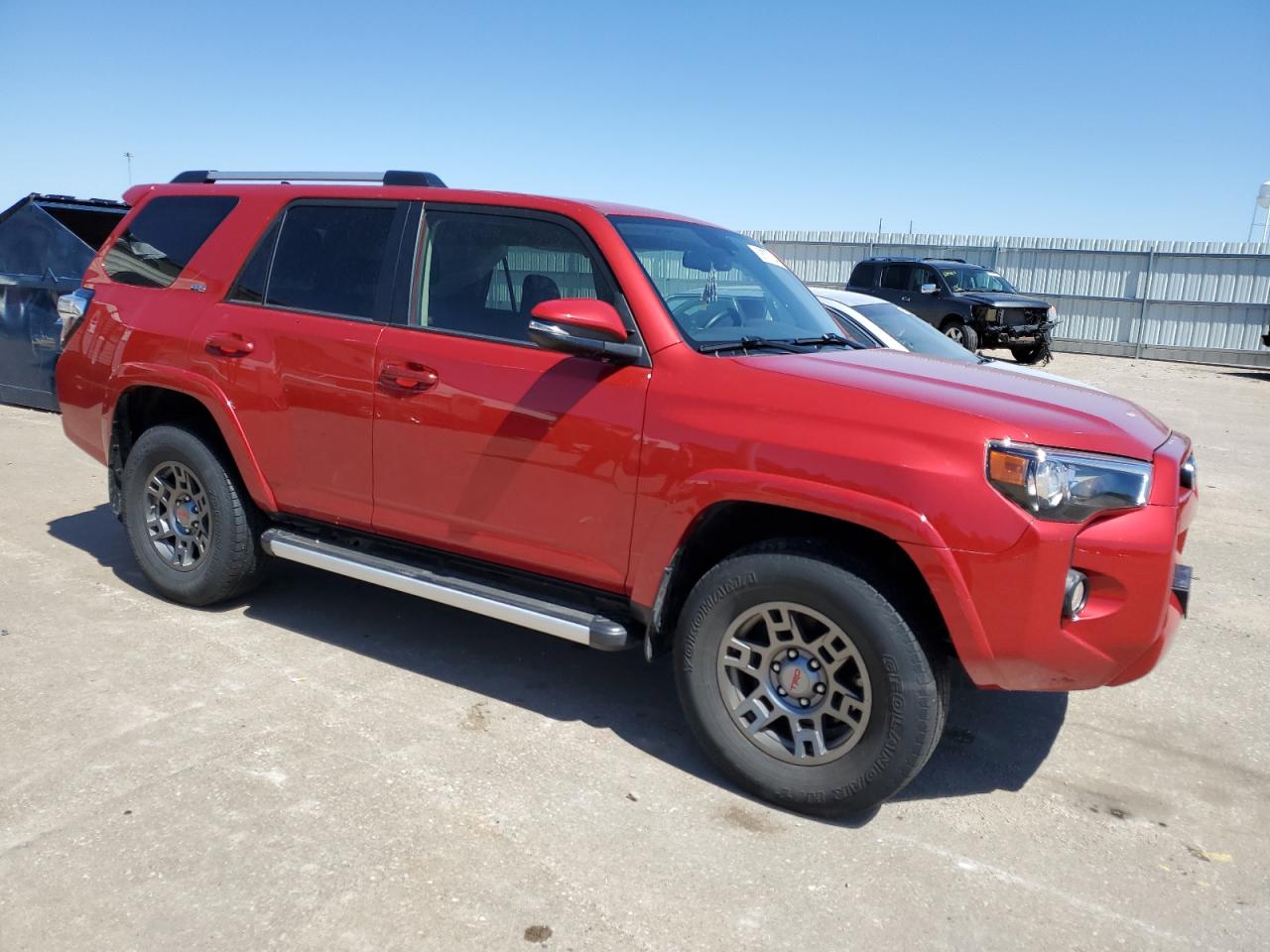 Photo 3 VIN: JTEBU5JR8K5695532 - TOYOTA 4RUNNER 