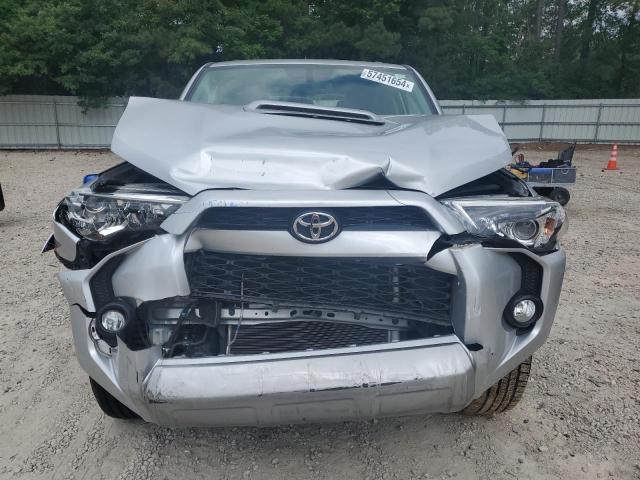 Photo 4 VIN: JTEBU5JR8K5713186 - TOYOTA 4RUNNER 