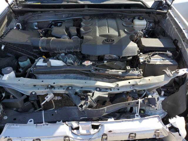 Photo 11 VIN: JTEBU5JR8K5718002 - TOYOTA 4RUNNER SR 