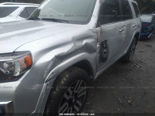 Photo 5 VIN: JTEBU5JR8K5723667 - TOYOTA 4RUNNER 