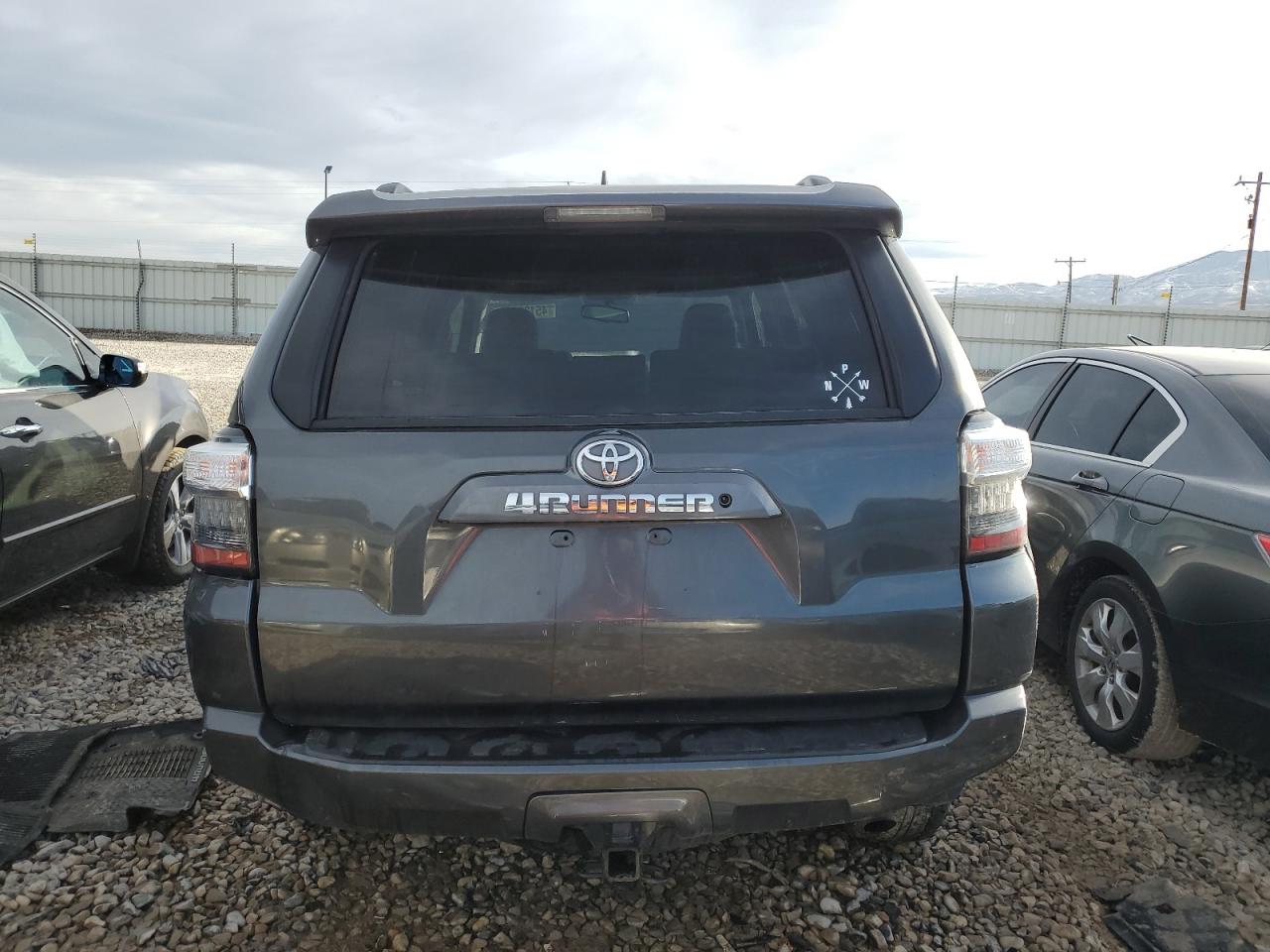 Photo 5 VIN: JTEBU5JR8K5723992 - TOYOTA 4RUNNER 