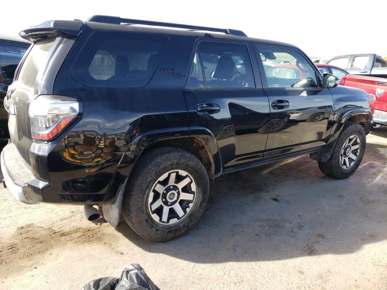 Photo 2 VIN: JTEBU5JR8L5784955 - TOYOTA 4RUNNER 