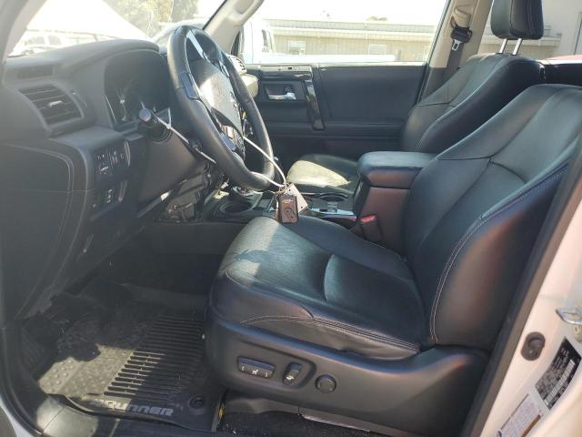 Photo 6 VIN: JTEBU5JR8L5794868 - TOYOTA 4RUNNER SR 