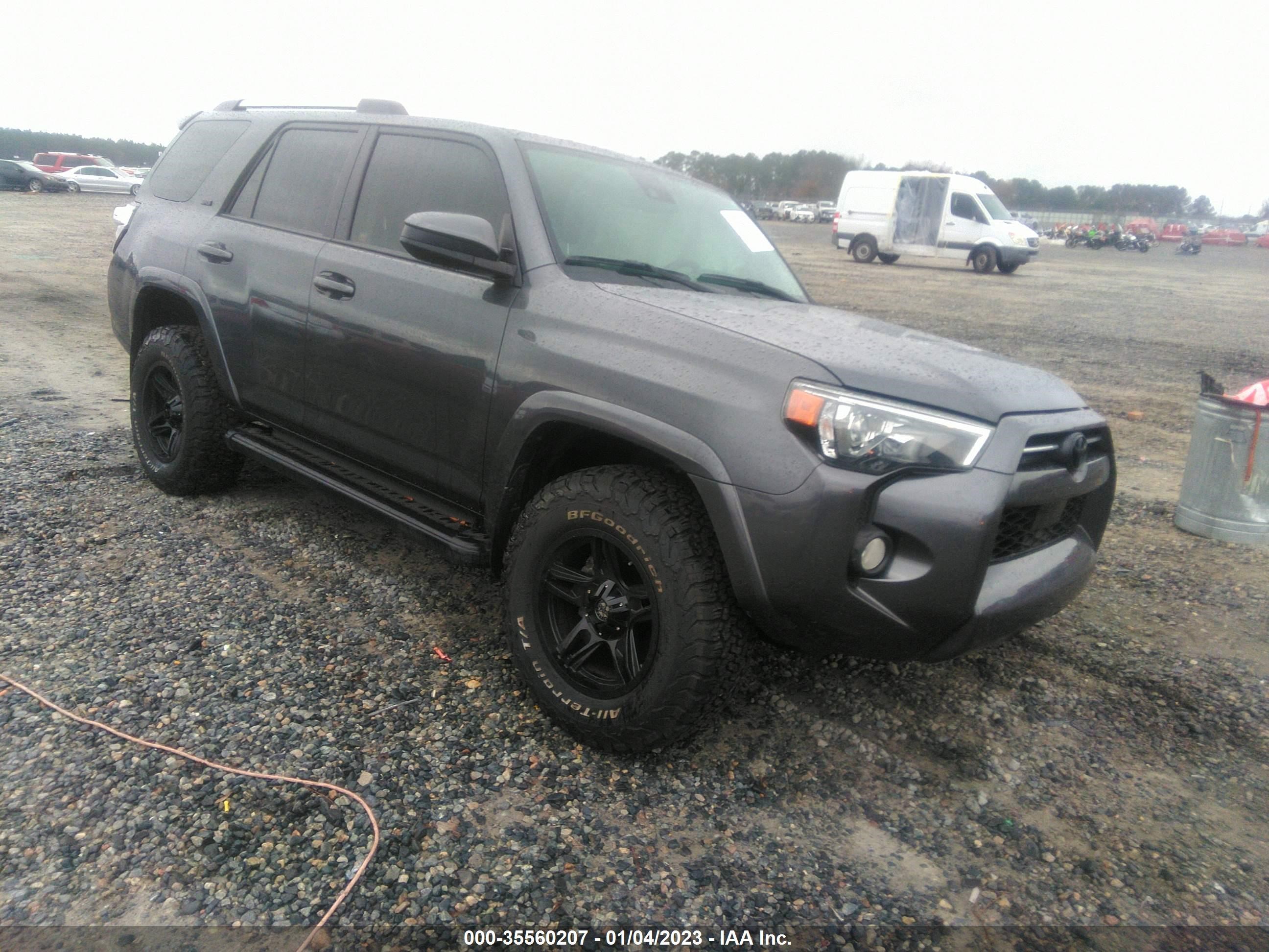 Photo 1 VIN: JTEBU5JR8L5810888 - TOYOTA 4RUNNER 