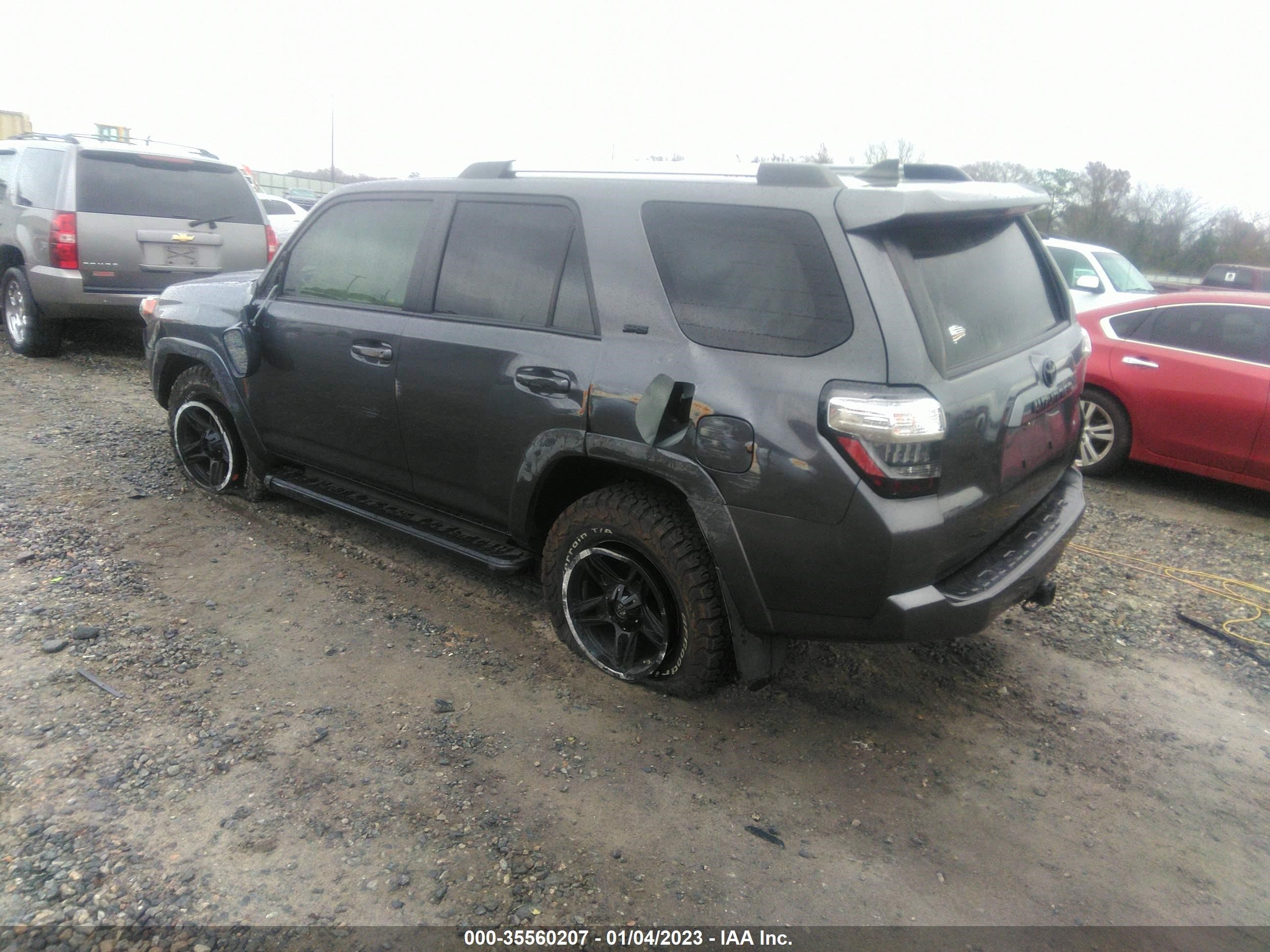 Photo 3 VIN: JTEBU5JR8L5810888 - TOYOTA 4RUNNER 