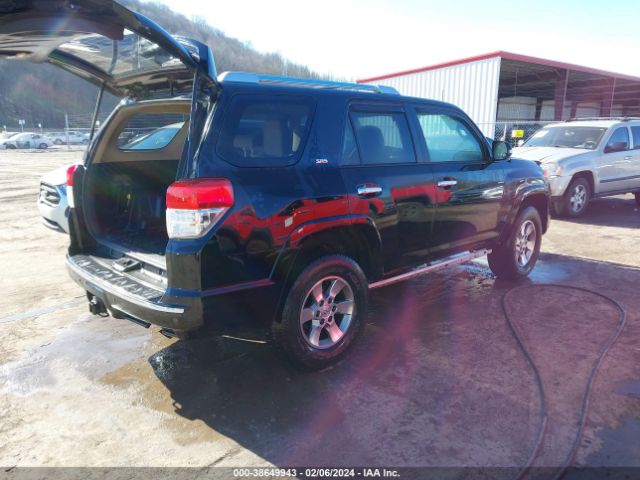 Photo 3 VIN: JTEBU5JR9B5042305 - TOYOTA 4RUNNER 