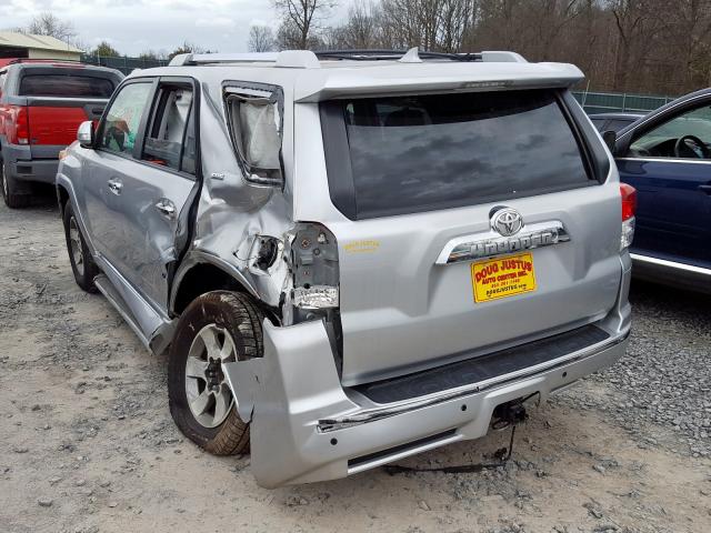 Photo 2 VIN: JTEBU5JR9B5066605 - TOYOTA 4RUNNER SR 