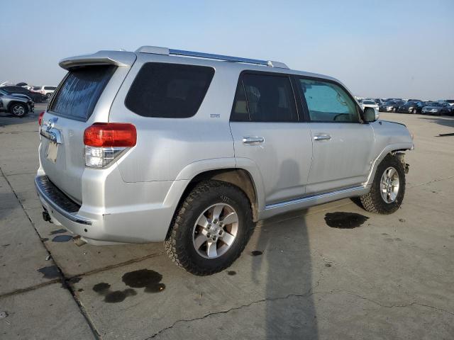 Photo 2 VIN: JTEBU5JR9D5127969 - TOYOTA 4RUNNER SR 