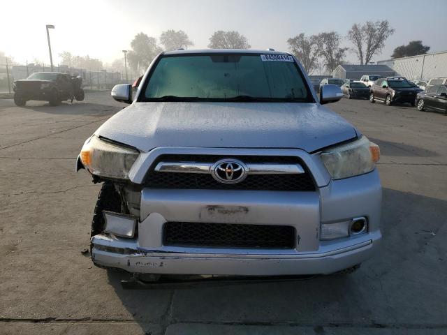 Photo 4 VIN: JTEBU5JR9D5127969 - TOYOTA 4RUNNER SR 