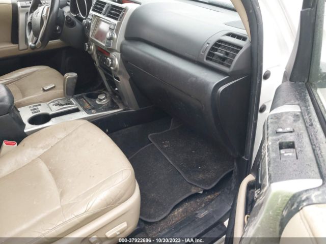 Photo 4 VIN: JTEBU5JR9D5138695 - TOYOTA 4RUNNER 