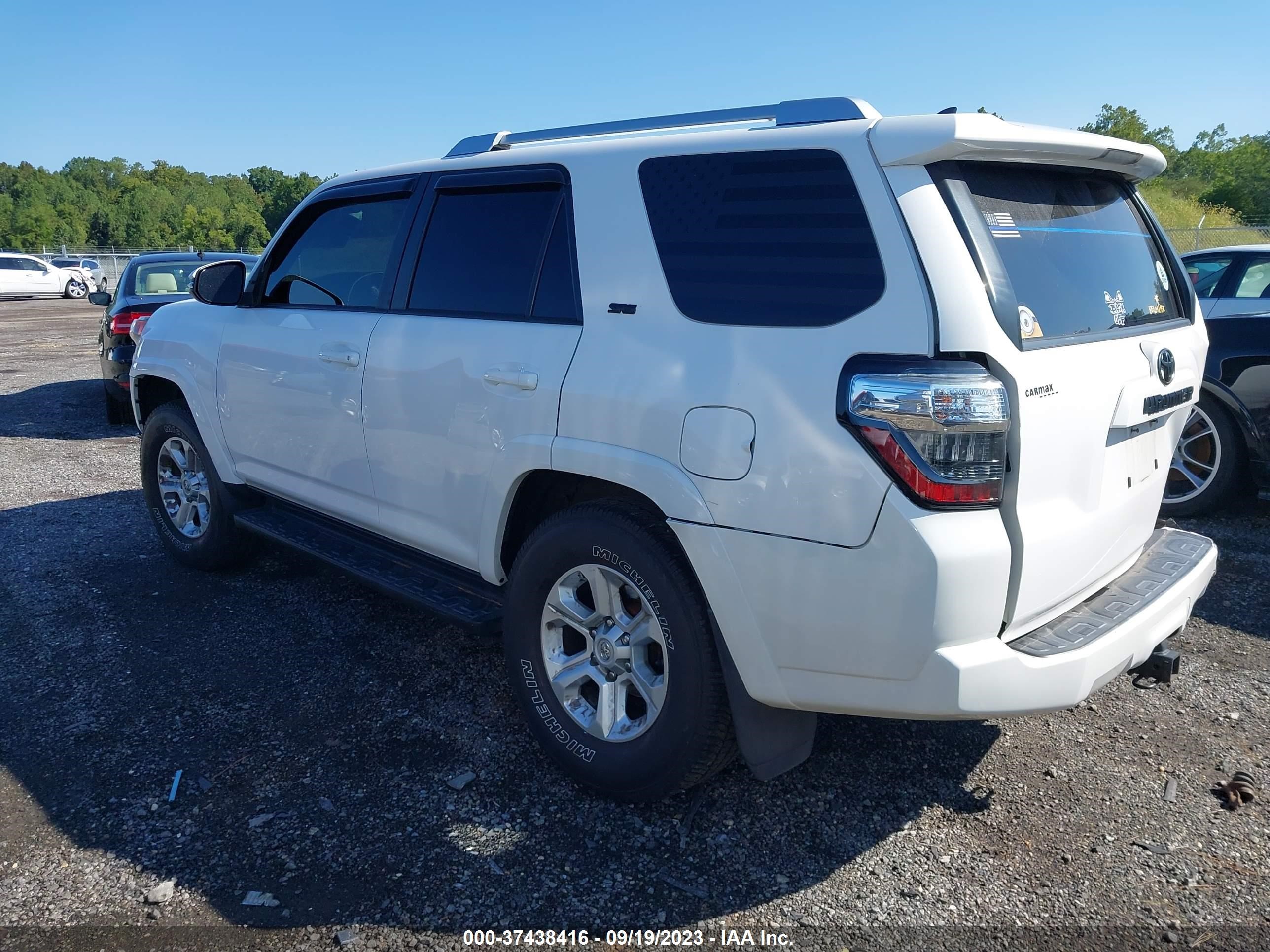 Photo 2 VIN: JTEBU5JR9E5156504 - TOYOTA 4RUNNER 