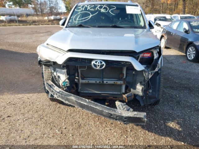 Photo 5 VIN: JTEBU5JR9E5198008 - TOYOTA 4RUNNER 