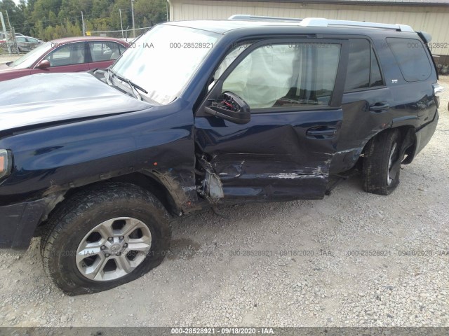 Photo 5 VIN: JTEBU5JR9F5256281 - TOYOTA 4RUNNER 