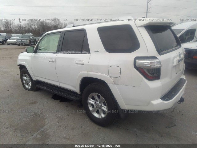 Photo 2 VIN: JTEBU5JR9F5267068 - TOYOTA 4RUNNER 