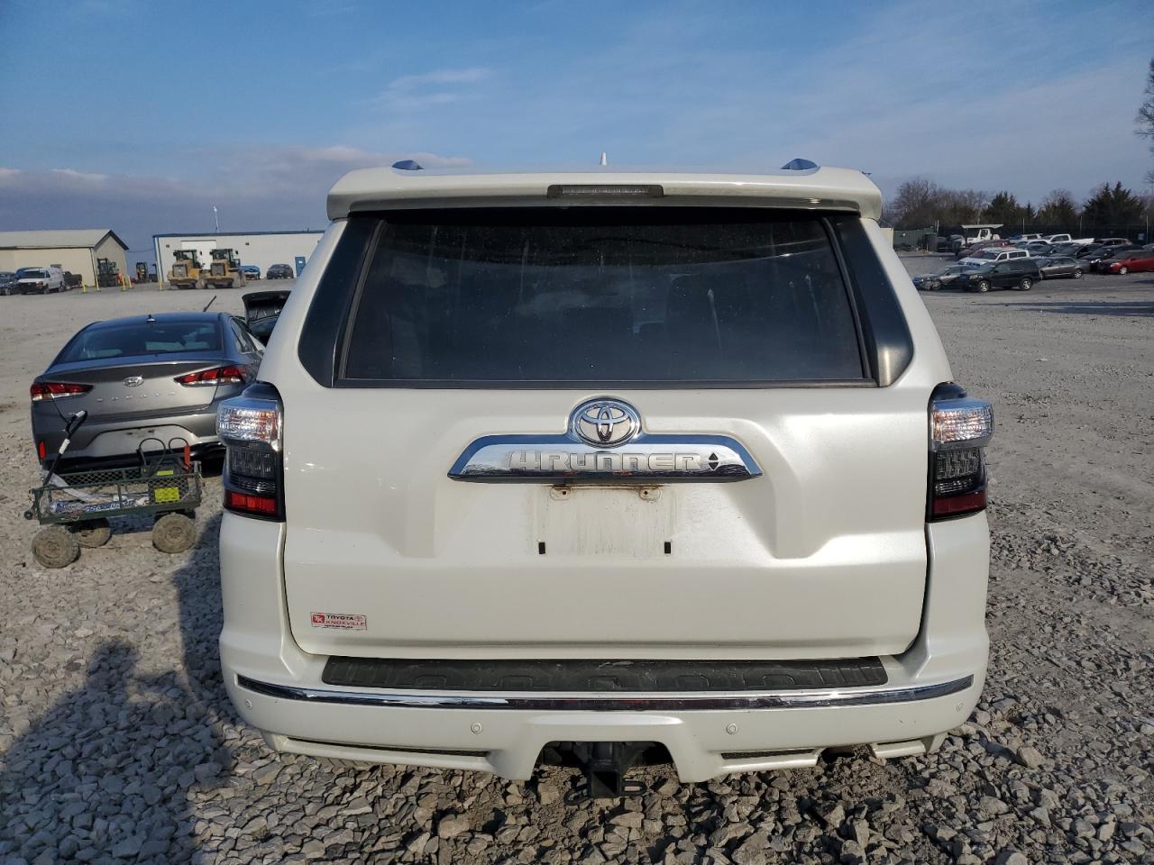 Photo 5 VIN: JTEBU5JR9H5435178 - TOYOTA 4RUNNER 