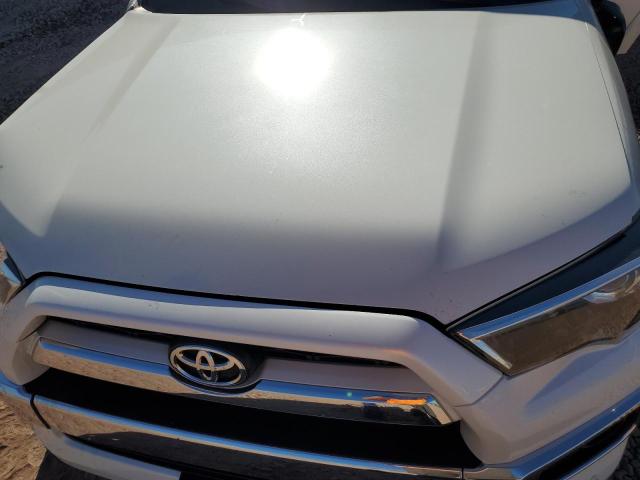 Photo 11 VIN: JTEBU5JR9J5510757 - TOYOTA 4RUNNER SR 