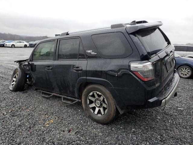 Photo 1 VIN: JTEBU5JR9J5526991 - TOYOTA 4RUNNER SR 