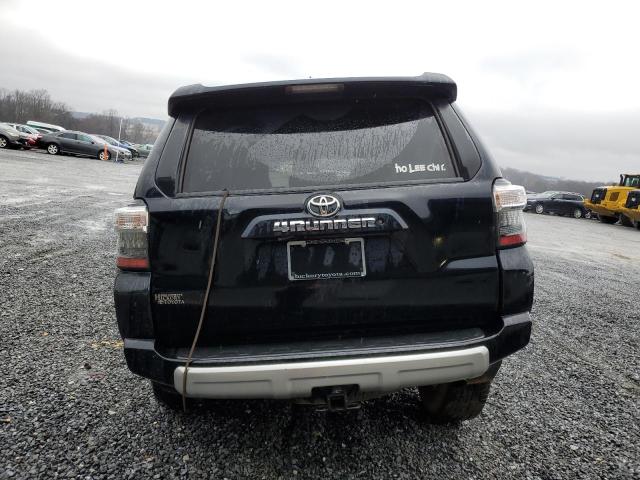 Photo 5 VIN: JTEBU5JR9J5526991 - TOYOTA 4RUNNER SR 