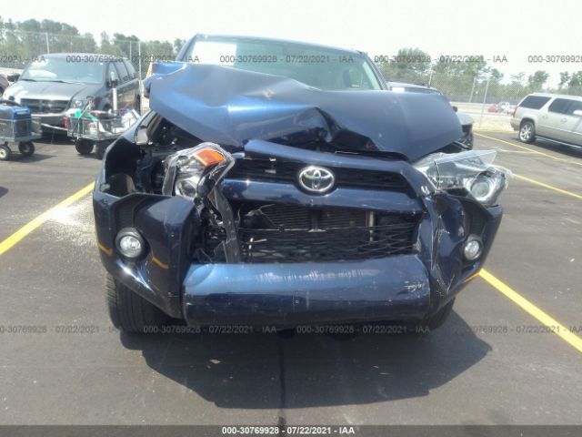 Photo 5 VIN: JTEBU5JR9J5559697 - TOYOTA 4RUNNER 