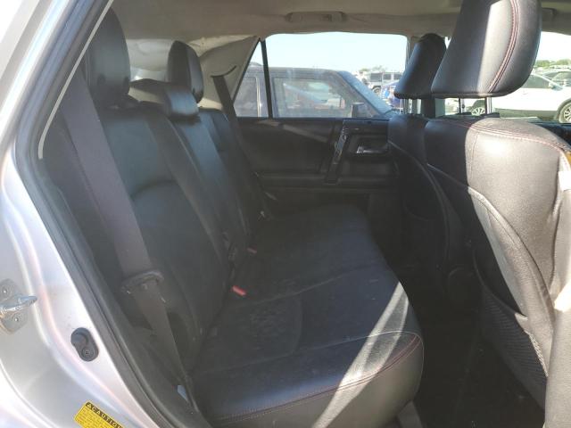 Photo 10 VIN: JTEBU5JR9J5567024 - TOYOTA 4RUNNER SR 