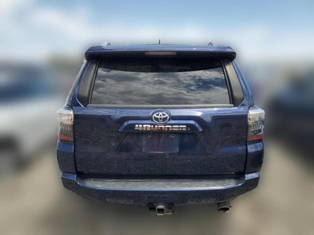 Photo 5 VIN: JTEBU5JR9J5576810 - TOYOTA 4RUNNER 