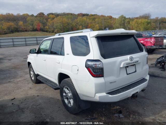 Photo 2 VIN: JTEBU5JR9J5579173 - TOYOTA 4RUNNER 