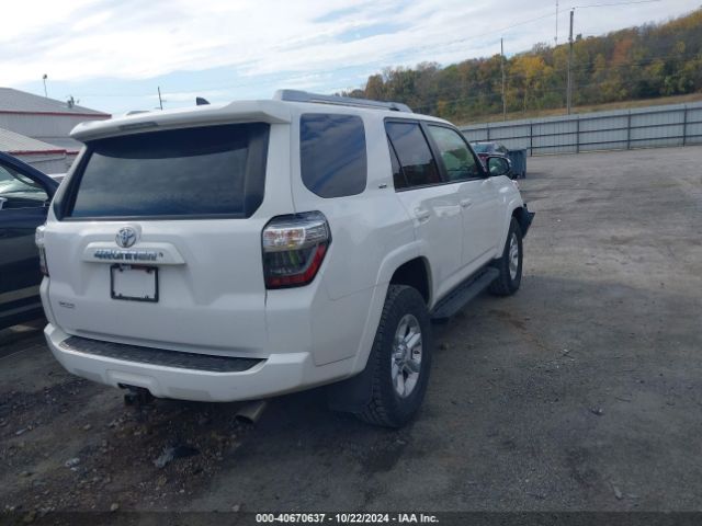 Photo 3 VIN: JTEBU5JR9J5579173 - TOYOTA 4RUNNER 