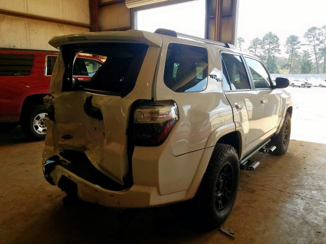 Photo 3 VIN: JTEBU5JR9J5582364 - TOYOTA 4RUNNER SR 