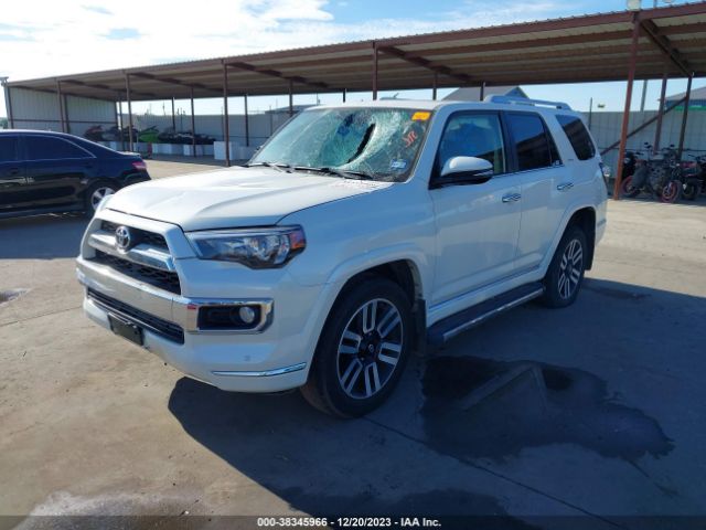 Photo 1 VIN: JTEBU5JR9J5589556 - TOYOTA 4RUNNER 