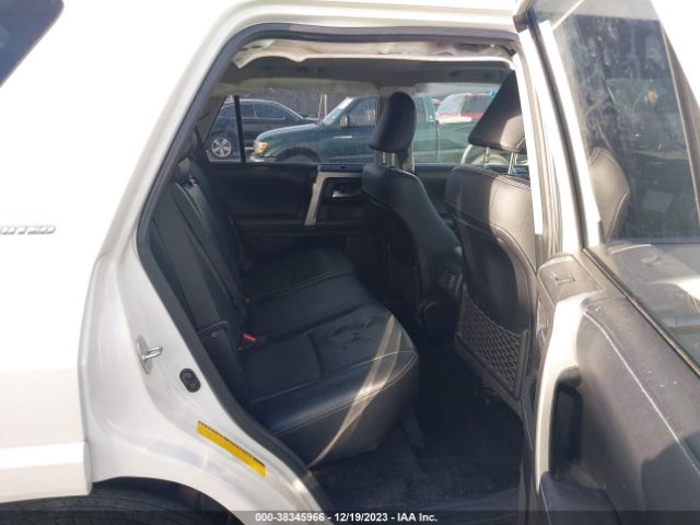 Photo 7 VIN: JTEBU5JR9J5589556 - TOYOTA 4RUNNER 