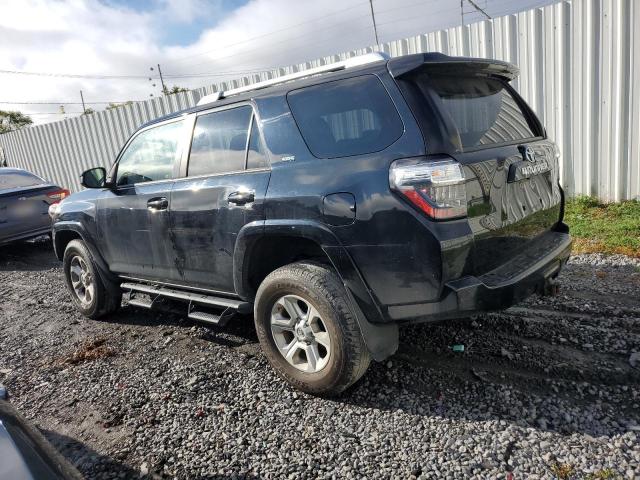 Photo 1 VIN: JTEBU5JR9J5601561 - TOYOTA 4RUNNER SR 